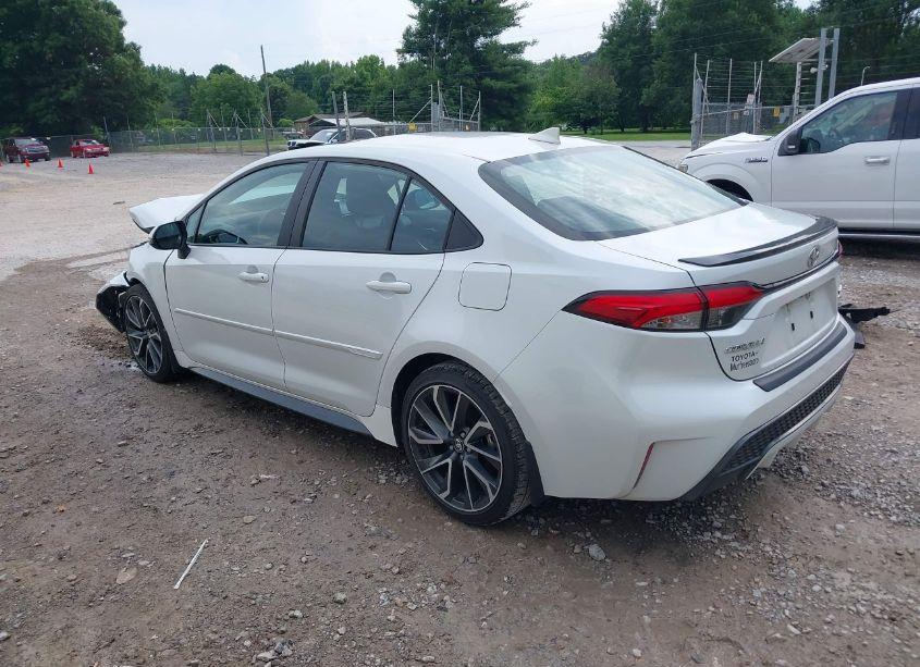 Photo 3 of 2022 Toyota Corolla XSE (VIN 5YFT4MCEXNP131059)