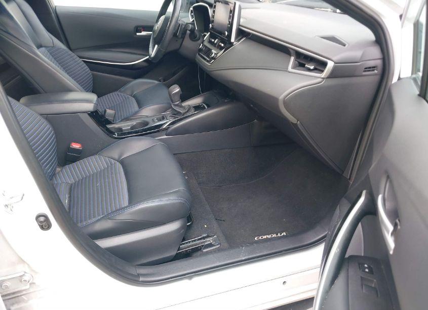 Photo 5 of 2022 Toyota Corolla XSE (VIN 5YFT4MCEXNP131059)