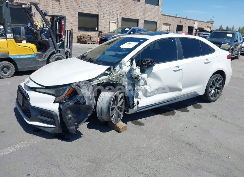 Photo 2 of 2020 Toyota Corolla XSE (VIN 5YFT4RCE8LP045324)