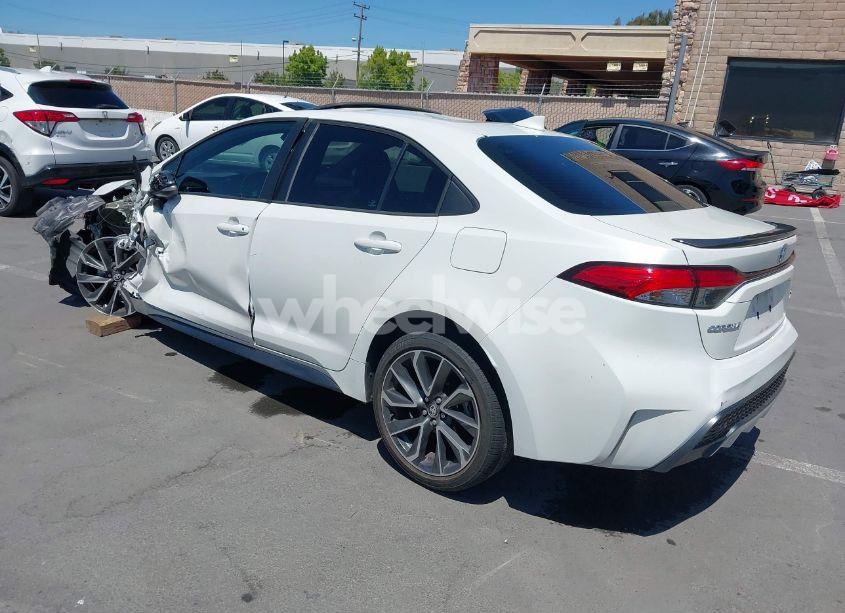 Photo 3 of 2020 Toyota Corolla XSE (VIN 5YFT4RCE8LP045324)
