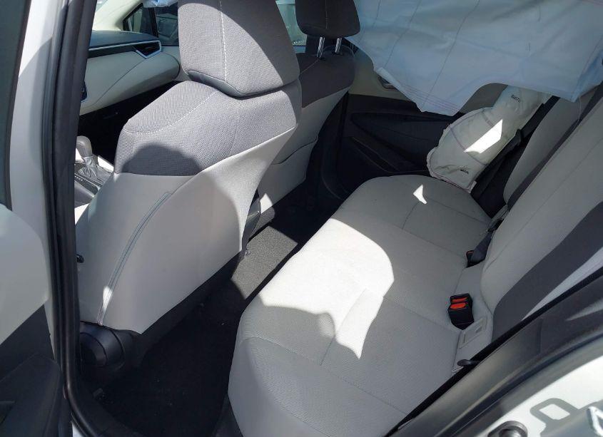 Photo 8 of 2021 Toyota Corolla LE (VIN 5YFVPMAE0MP271039)