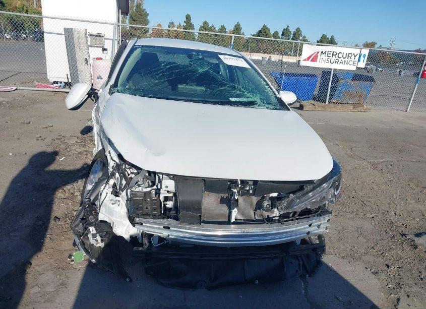 Photo 13 of 2022 Toyota Corolla LE (VIN 5YFVPMAE1NP280429)