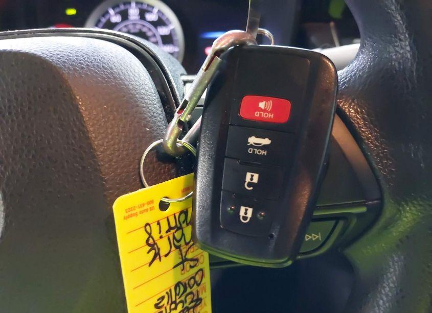 Photo 11 of 2022 Toyota Corolla LE (VIN 5YFVPMAE1NP339057)