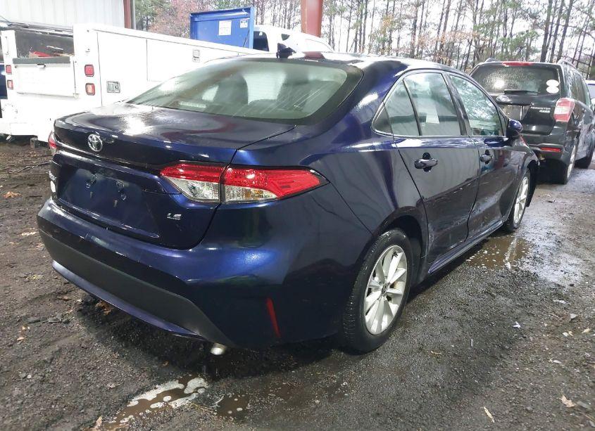 Photo 4 of 2022 Toyota Corolla LE (VIN 5YFVPMAE1NP339057)