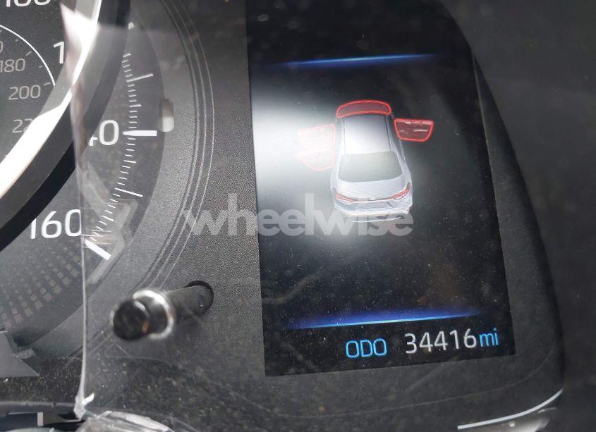 Photo 16 of 2022 Toyota Corolla LE (VIN 5YFVPMAE3NP304133)