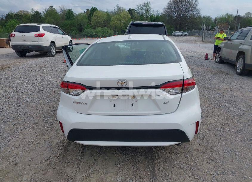Photo 17 of 2022 Toyota Corolla LE (VIN 5YFVPMAE3NP304133)