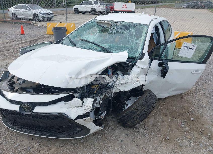 Photo 6 of 2022 Toyota Corolla LE (VIN 5YFVPMAE3NP304133)