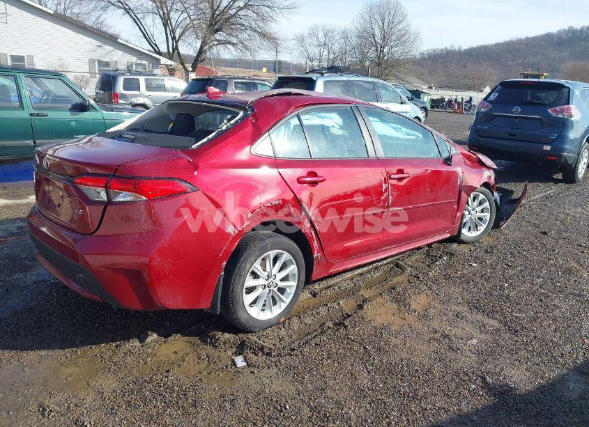 Photo 4 of 2022 Toyota Corolla LE (VIN 5YFVPMAE3NP355275)