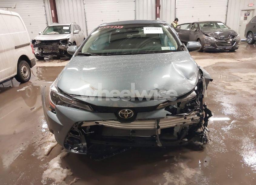 Photo 12 of 2022 Toyota Corolla LE (VIN 5YFVPMAE3NP376000)