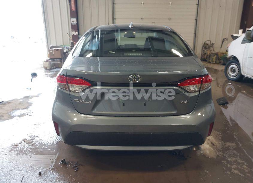 Photo 16 of 2022 Toyota Corolla LE (VIN 5YFVPMAE3NP376000)