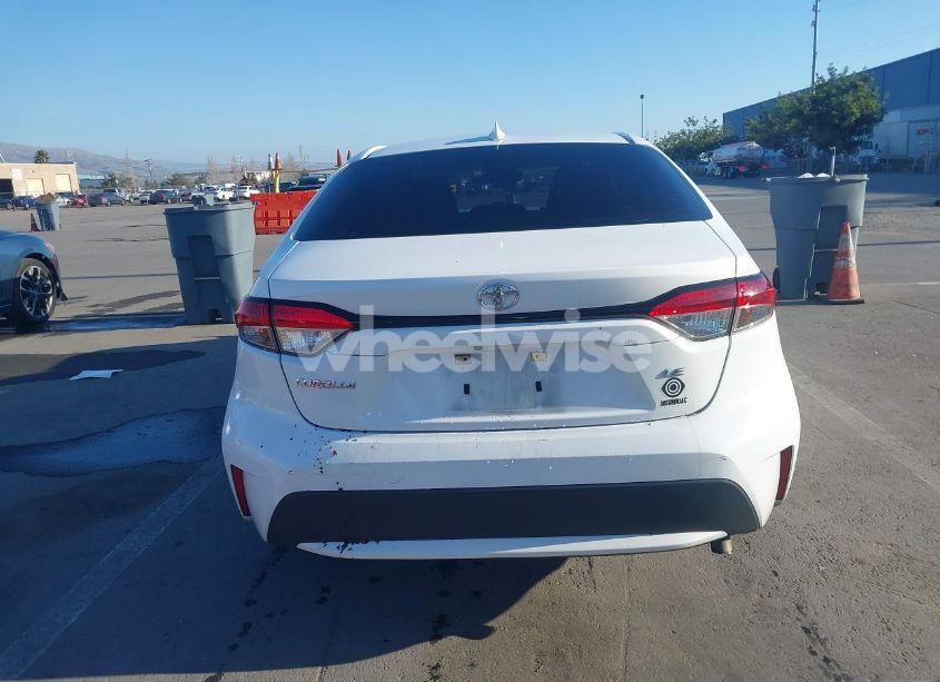 Photo 16 of 2021 Toyota Corolla LE (VIN 5YFVPMAE4MP208431)