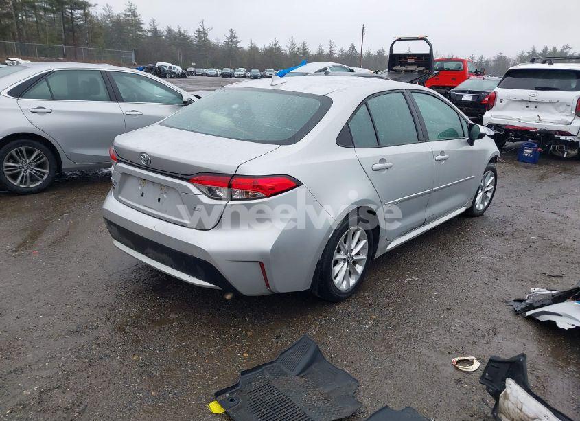 Photo 4 of 2021 Toyota Corolla LE (VIN 5YFVPMAE5MP266547)