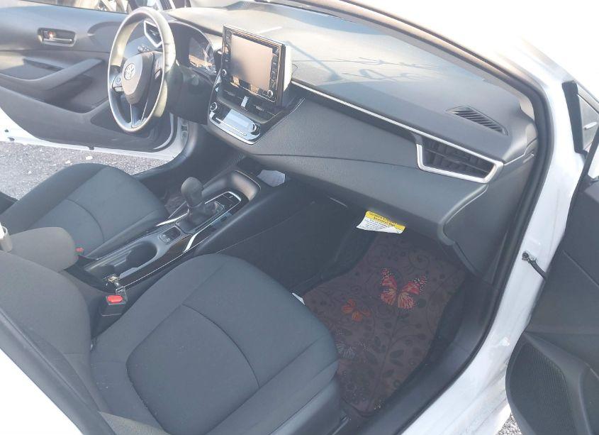 Photo 5 of 2022 Toyota Corolla LE (VIN 5YFVPMAE6NP372488)
