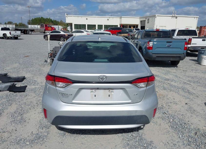 Photo 17 of 2021 Toyota Corolla LE (VIN 5YFVPMAE7MP224204)