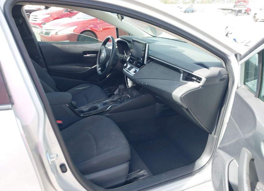 Photo 5 of 2021 Toyota Corolla LE (VIN 5YFVPMAE7MP224204)