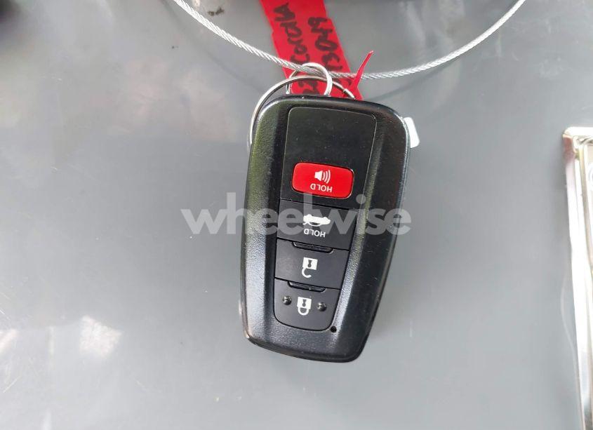 Photo 11 of 2022 Toyota Corolla LE (VIN 5YFVPMAE7NP373049)