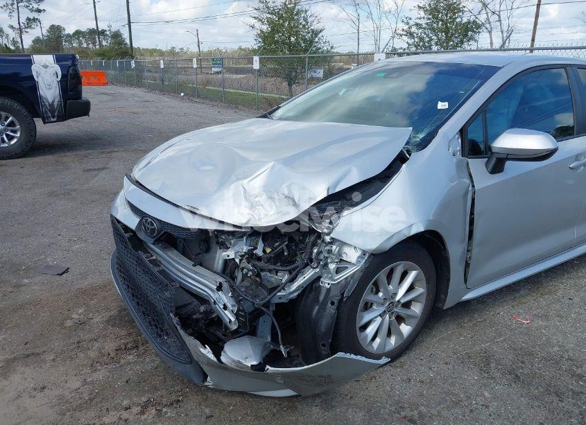 Photo 6 of 2022 Toyota Corolla LE (VIN 5YFVPMAE7NP373049)