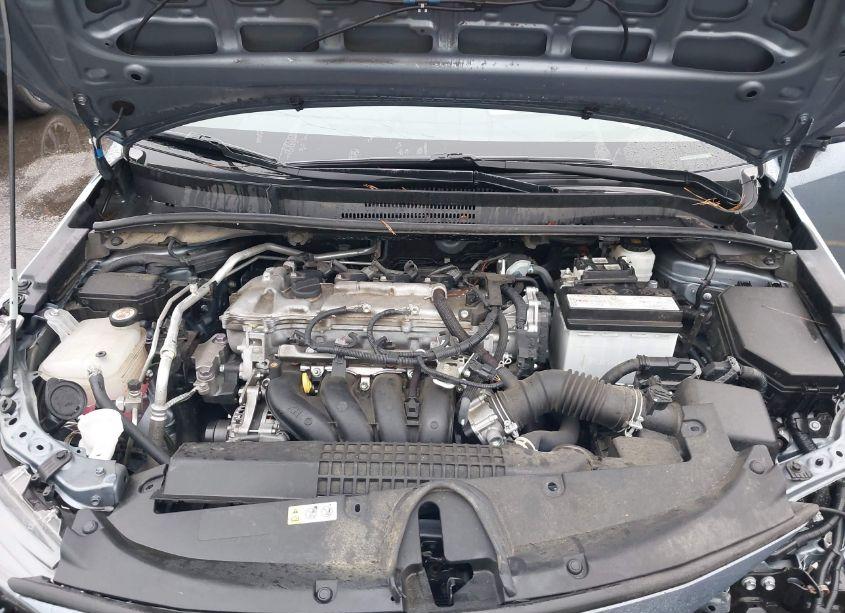 Photo 10 of 2022 Toyota Corolla LE (VIN 5YFVPMAE8NP322143)