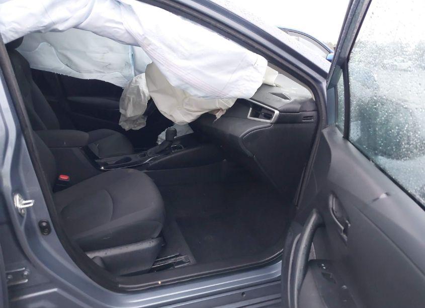 Photo 5 of 2022 Toyota Corolla LE (VIN 5YFVPMAE8NP322143)