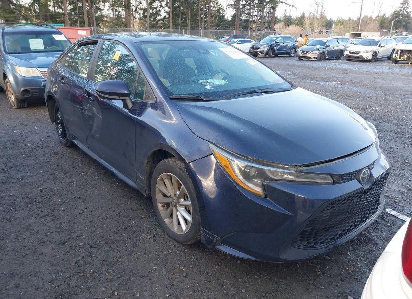 2022 Toyota Corolla LE (VIN 5YFVPMAE8NP345485) main photo