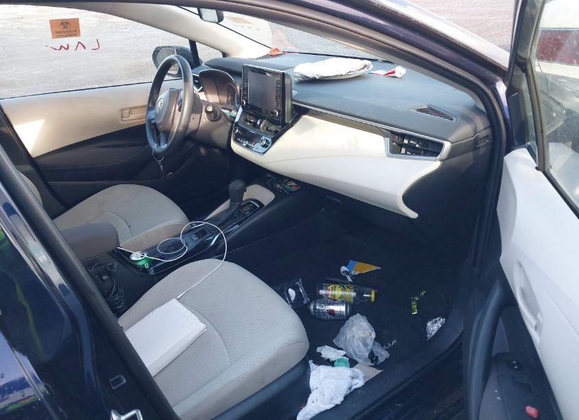 Photo 5 of 2022 Toyota Corolla LE (VIN 5YFVPMAE8NP345485)