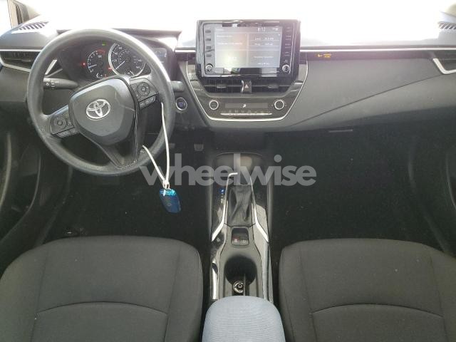 Photo 5 of 2022 TOYOTA COROLLA LE (VIN 5YFVPMAE9NP334804)
