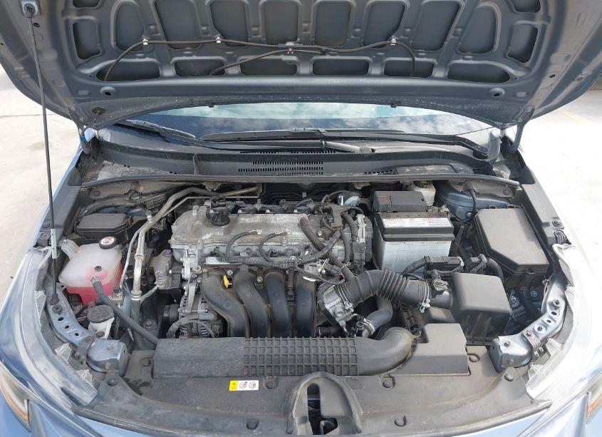 Photo 10 of 2022 Toyota Corolla LE (VIN 5YFVPMAE9NP374252)
