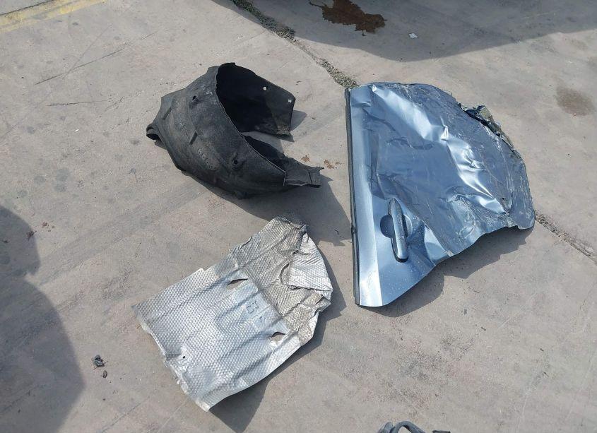 Photo 12 of 2022 Toyota Corolla LE (VIN 5YFVPMAE9NP374252)