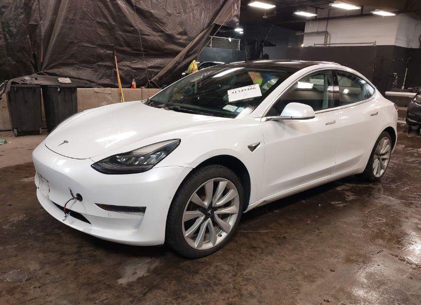 Photo 2 of 2018 Tesla Model 3 LONG RANGE/MID RANGE (VIN 5YJ3E1EA0JF025358)