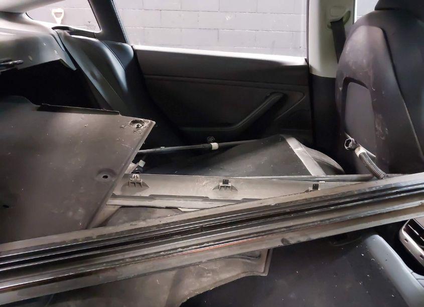 Photo 7 of 2018 Tesla Model 3 LONG RANGE/MID RANGE (VIN 5YJ3E1EA0JF025358)