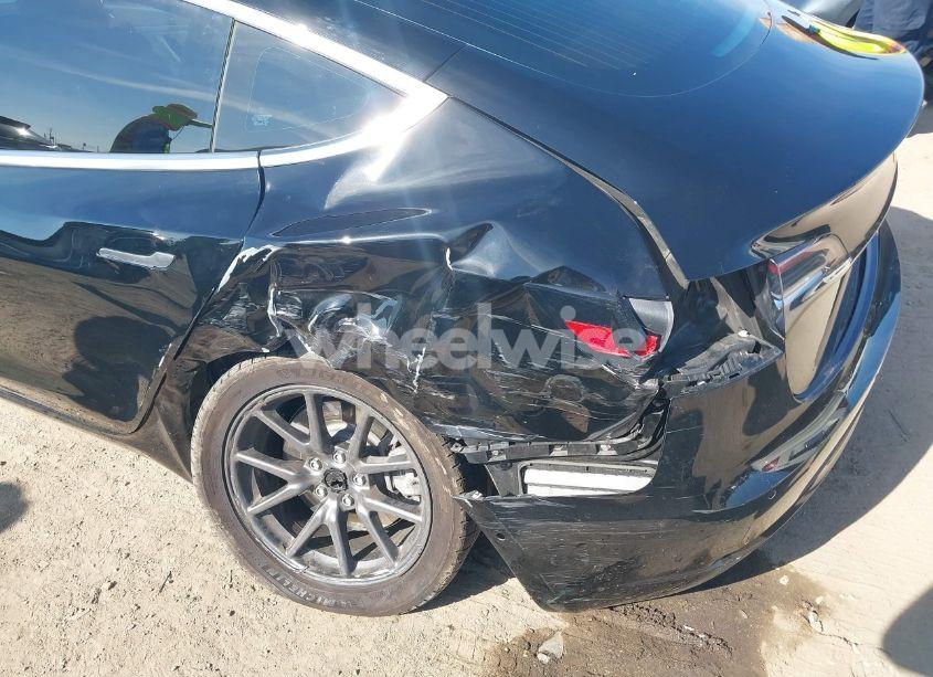 Photo 6 of 2018 Tesla Model 3 LONG RANGE/MID RANGE (VIN 5YJ3E1EA0JF056979)