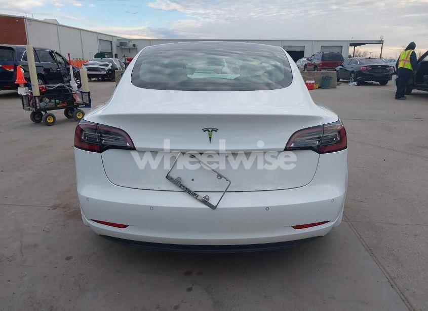 Photo 17 of 2018 Tesla Model 3 LONG RANGE/MID RANGE (VIN 5YJ3E1EA0JF118400)