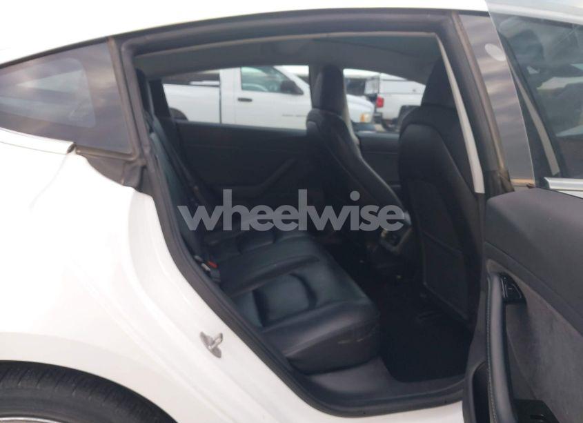 Photo 8 of 2018 Tesla Model 3 LONG RANGE/MID RANGE (VIN 5YJ3E1EA0JF118400)