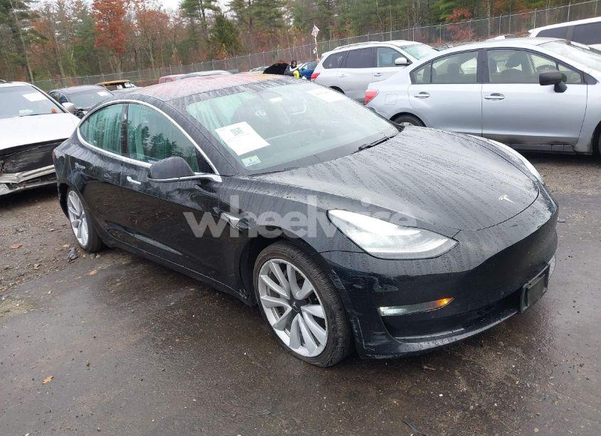 2018 Tesla Model 3 LONG RANGE/MID RANGE (VIN 5YJ3E1EA0JF154555) main photo
