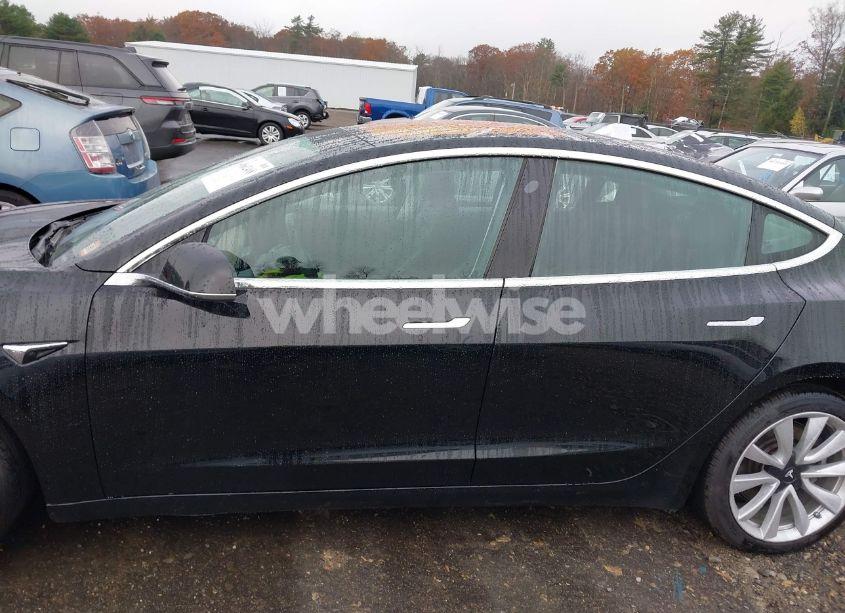 Photo 14 of 2018 Tesla Model 3 LONG RANGE/MID RANGE (VIN 5YJ3E1EA0JF154555)