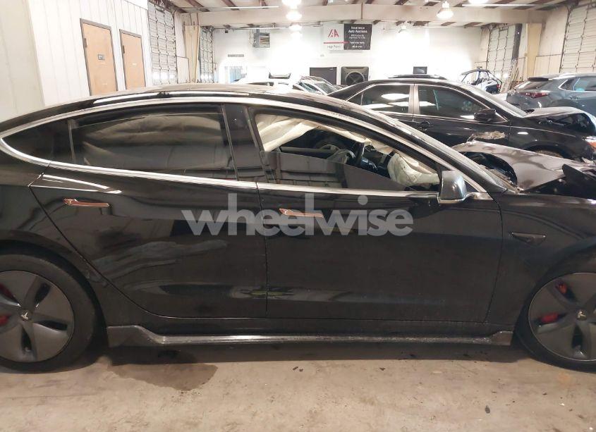 Photo 13 of 2018 Tesla Model 3 LONG RANGE/MID RANGE (VIN 5YJ3E1EA0JF156645)