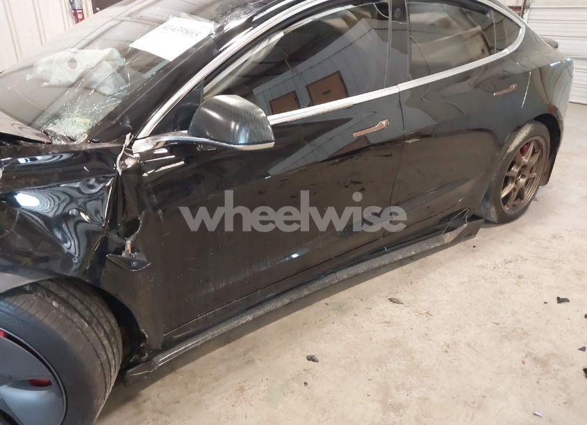 Photo 21 of 2018 Tesla Model 3 LONG RANGE/MID RANGE (VIN 5YJ3E1EA0JF156645)