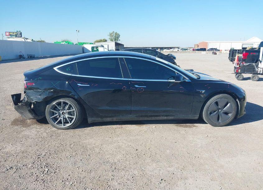Photo 13 of 2018 Tesla Model 3 LONG RANGE/MID RANGE (VIN 5YJ3E1EA0JF157441)