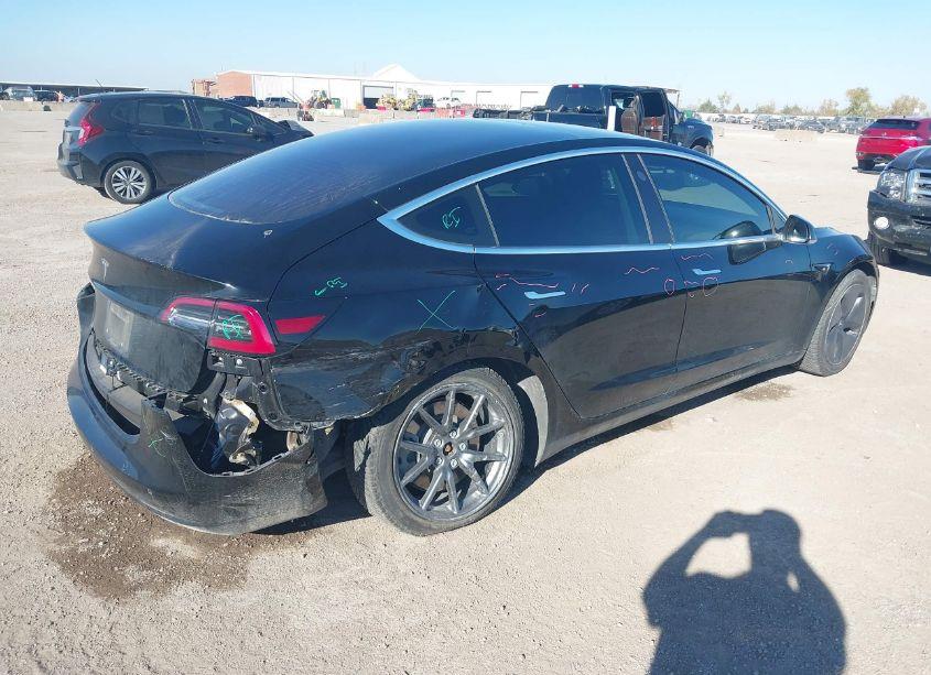 Photo 6 of 2018 Tesla Model 3 LONG RANGE/MID RANGE (VIN 5YJ3E1EA0JF157441)