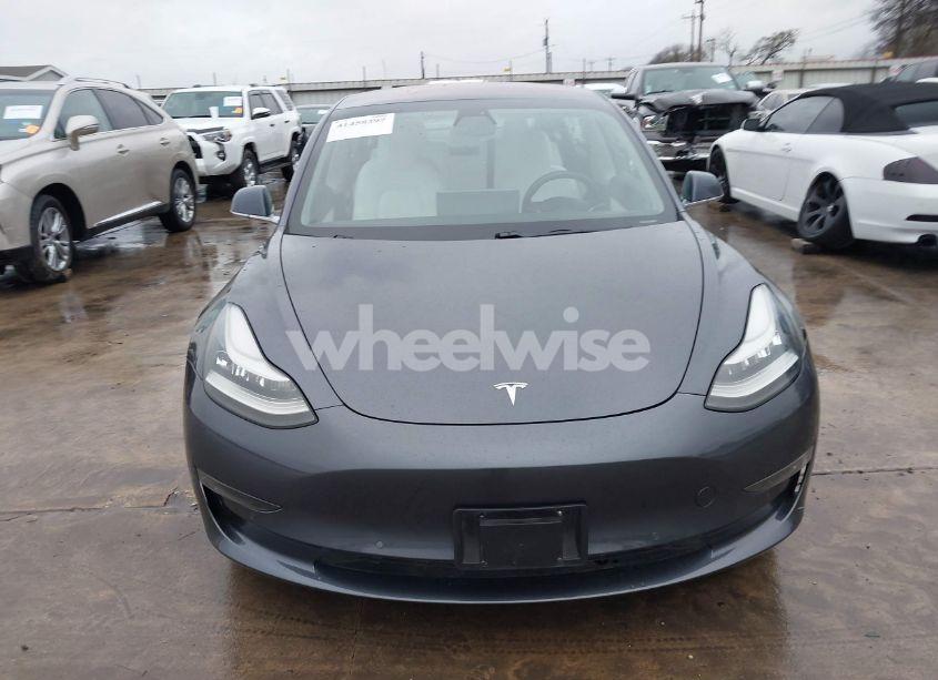 Photo 13 of 2018 Tesla Model 3 LONG RANGE/MID RANGE (VIN 5YJ3E1EA0JF166723)