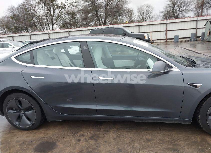 Photo 14 of 2018 Tesla Model 3 LONG RANGE/MID RANGE (VIN 5YJ3E1EA0JF166723)
