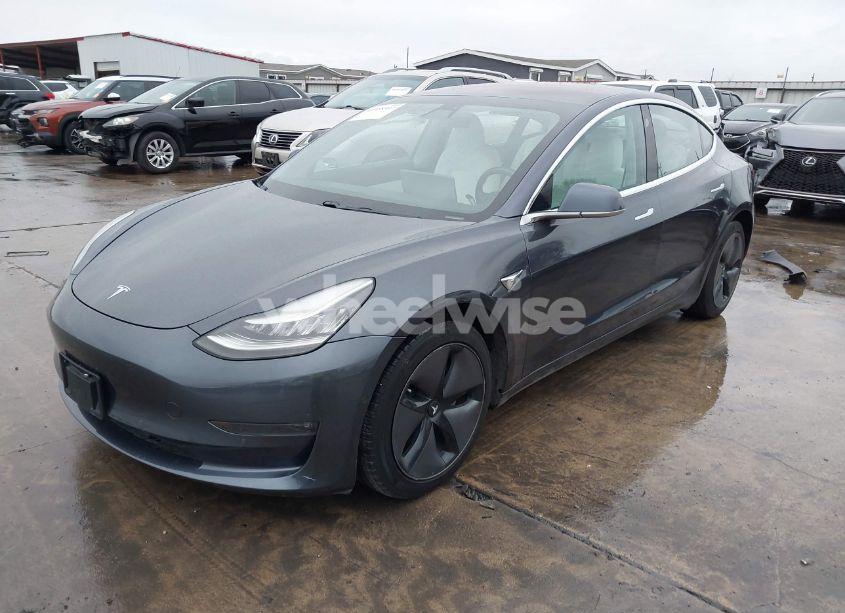 Photo 2 of 2018 Tesla Model 3 LONG RANGE/MID RANGE (VIN 5YJ3E1EA0JF166723)