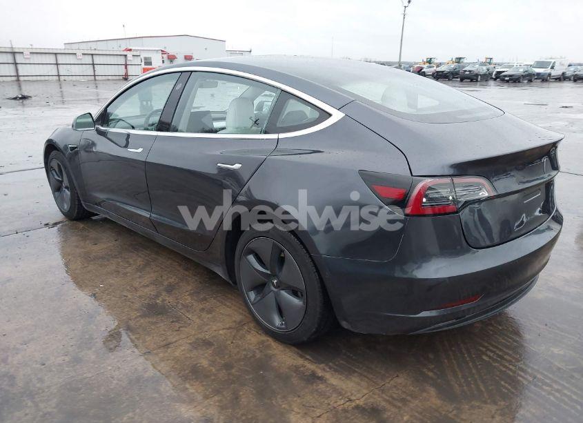 Photo 3 of 2018 Tesla Model 3 LONG RANGE/MID RANGE (VIN 5YJ3E1EA0JF166723)