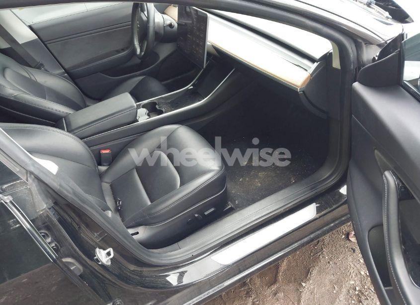 Photo 5 of 2019 Tesla Model 3 LONG RANGE/MID RANGE/STANDARD RANGE/STANDARD RANGE PLUS (VIN 5YJ3E1EA0KF361870)