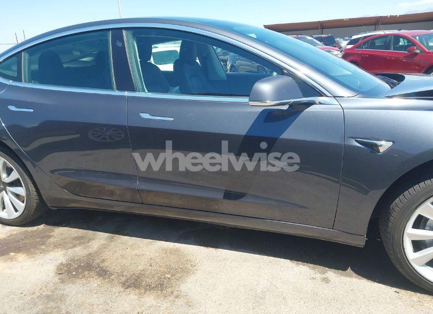 Photo 13 of 2019 Tesla Model 3 LONG RANGE/MID RANGE/STANDARD RANGE/STANDARD RANGE PLUS (VIN 5YJ3E1EA0KF475996)