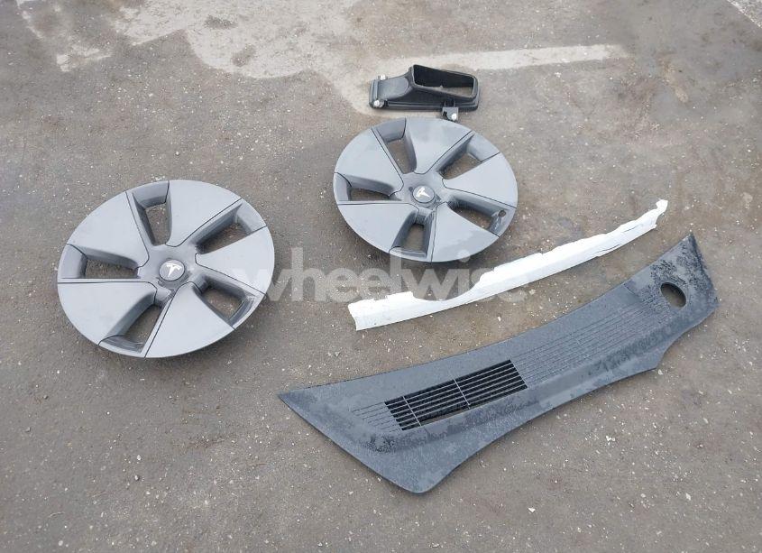 Photo 12 of 2021 Tesla Model 3 STANDARD RANGE PLUS REAR-WHEEL DRIVE (VIN 5YJ3E1EA0MF006555)