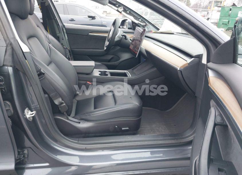 Photo 5 of 2021 Tesla Model 3 STANDARD RANGE PLUS REAR-WHEEL DRIVE (VIN 5YJ3E1EA0MF016938)