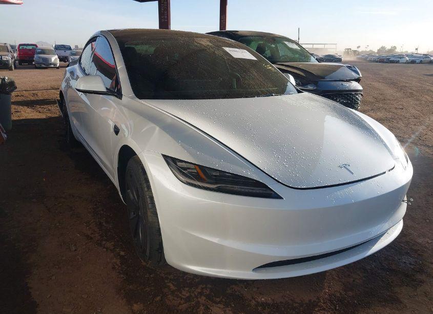 2024 Tesla Model 3 REAR-WHEEL DRIVE (VIN 5YJ3E1EA0RF855902) main photo
