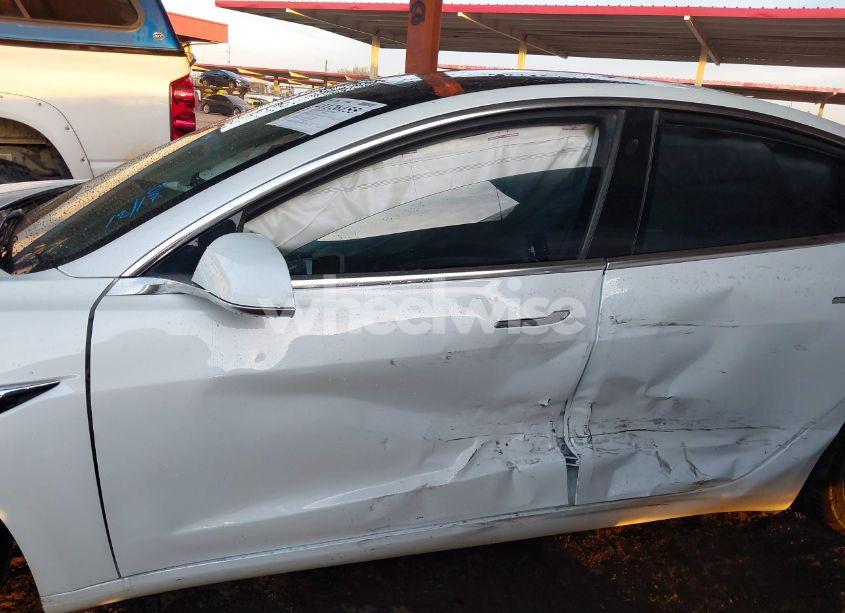 Photo 13 of 2018 Tesla Model 3 LONG RANGE/MID RANGE (VIN 5YJ3E1EA1JF058644)