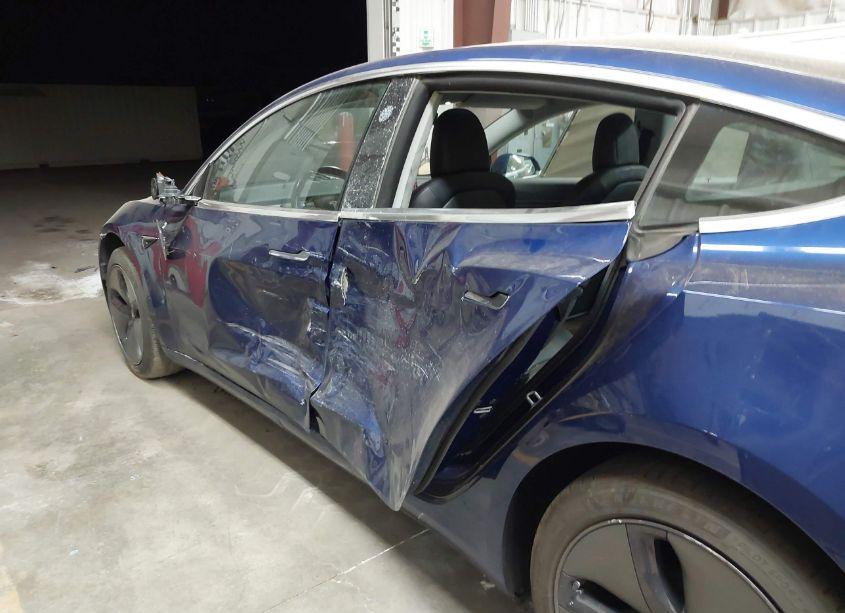 Photo 6 of 2019 Tesla Model 3 LONG RANGE/MID RANGE/STANDARD RANGE/STANDARD RANGE PLUS (VIN 5YJ3E1EA1KF309244)